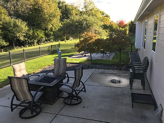 5th image of 2910 Brookridge Ct N