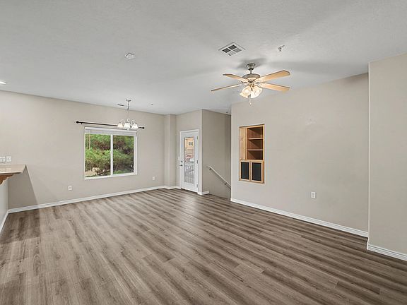 4th image of 1177 N Northfield Rd #17