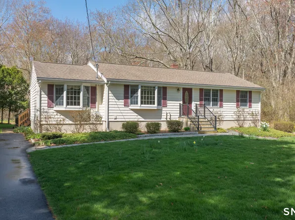 59 Corey Lane, East Lyme, CT 06357