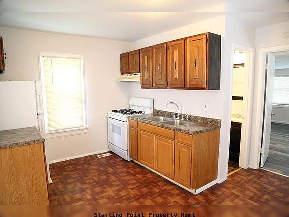 5th image of 3742 High Dr