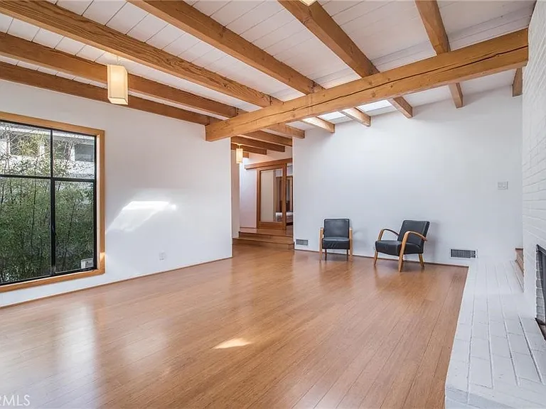 2828 Pacific View Trl — Photo 5