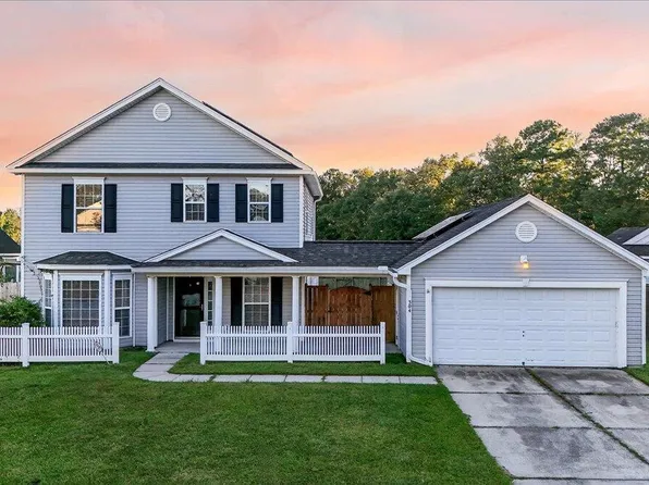 304 Coosawatchie St, Summerville, SC 29485