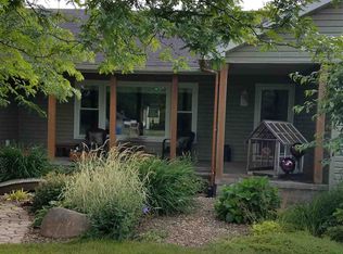 15371 Michigan Rd, Argos, IN 46501