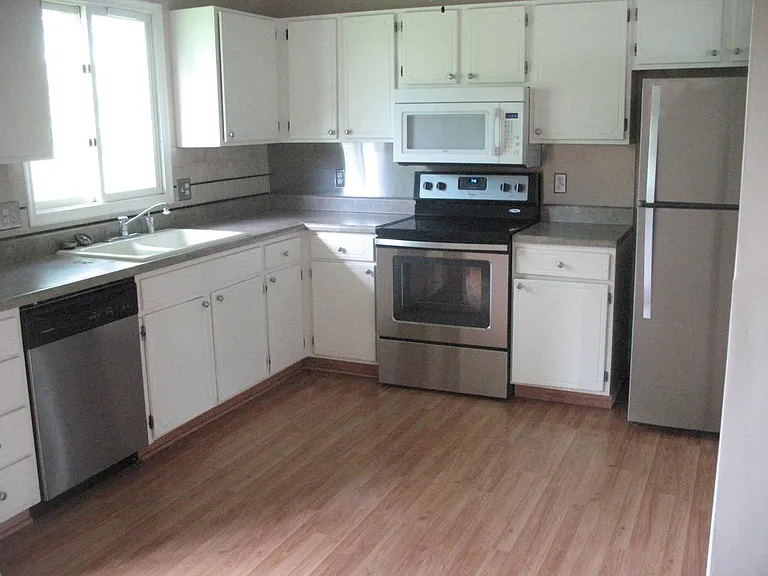14224 Patrick Ave — Photo 12