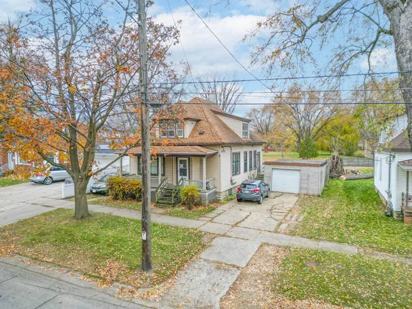 324 S Roosevelt St, Green Bay, WI 54301