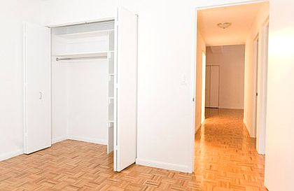 2nd image of 45 Wall St APT 2121