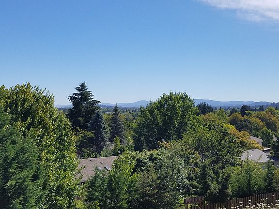 5th image of 576 NW Mirador Pl