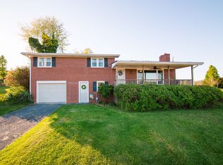 118 Rosewood Ln, Glade Spring, VA 24340