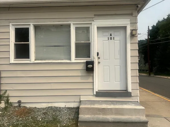 101 W Buck St APT A, Paulsboro, NJ 08066