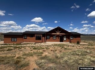 5 Plattoga Ct, Saratoga, WY 82331