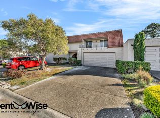 6 Meadow Park Cir, Belmont, CA 94002
