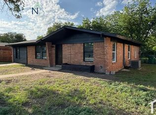 4627 Lakewood Dr, San Antonio, TX 78220