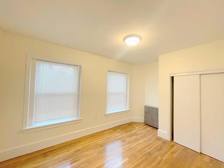 6 Cypress St — Photo 3