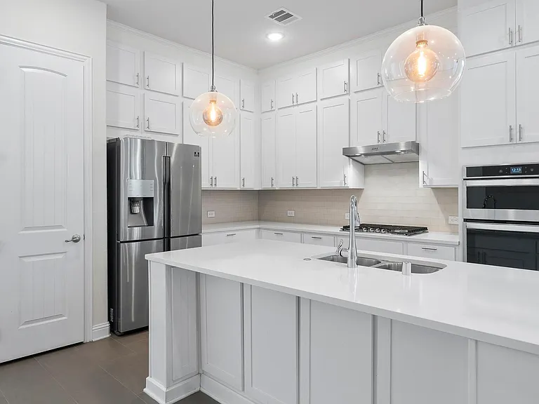 8211 Agarito Way — Photo 4
