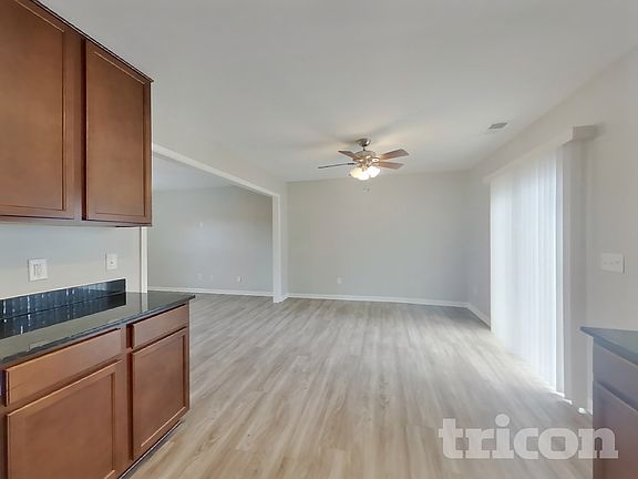 4th image of 113 Driftwood Ave