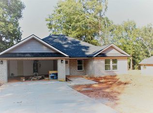 209 Lee Dr, Chesnee, SC 29322