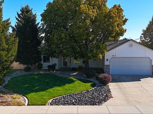 7317 Bay Meadows Dr, Nampa, ID 83687