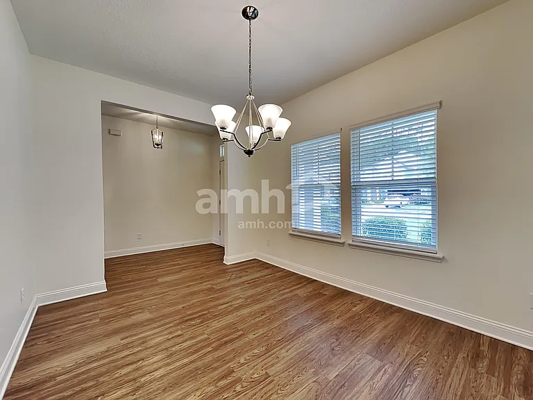 3135 Creek Village Ln — Photo 6
