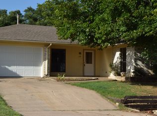 1508 Country Manor Rd, Fort Worth, TX 76134