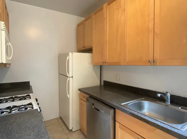 855 Ocean Avenue 6802 image 2 of 7