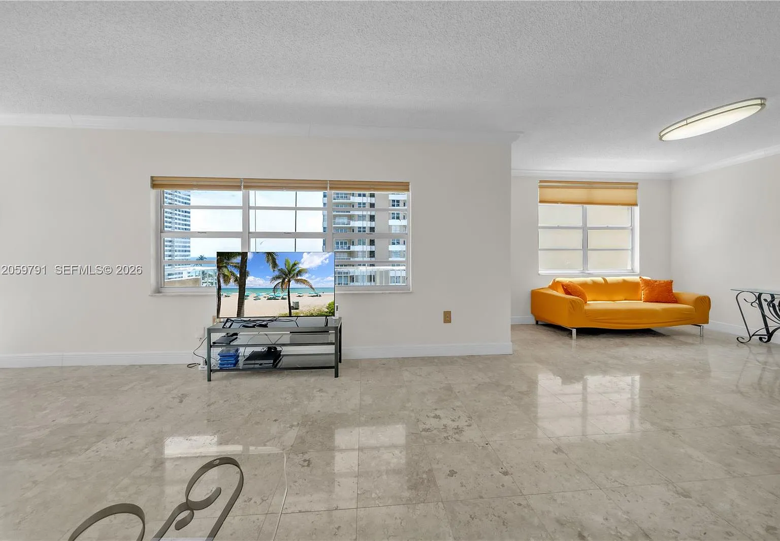 2 bed, 2.0 bath, 1380 sqft, $3,300 — Photo 4