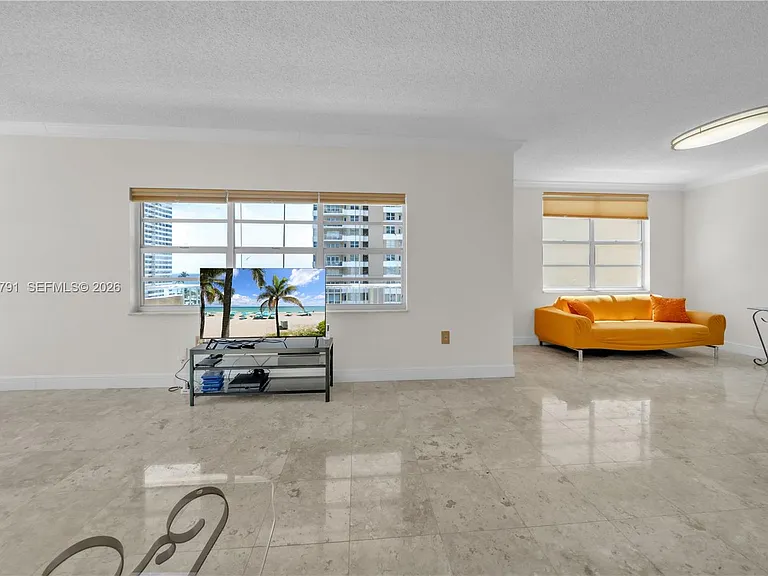 1985 S Ocean Dr #6P — Photo 4