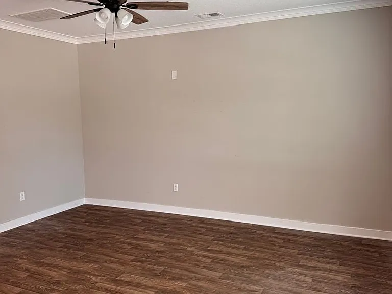 1303 Tides Edge Ct — Photo 10