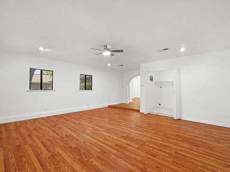 13934 Mission Valley — Photo 14