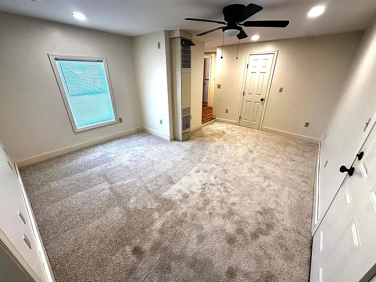 318 Lowell St #3 — Photo 6