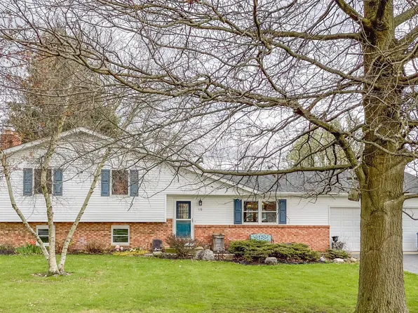 19 Sheppard Dr SW, Pataskala, OH 43062