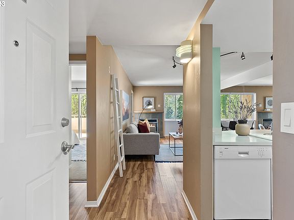 Entrance/Foyer>