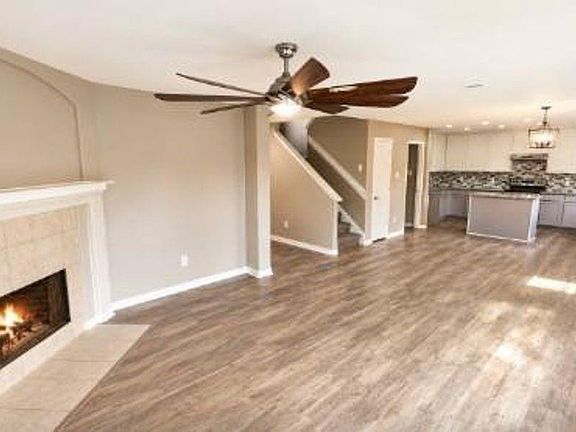 3rd image of 31723 Royal Woods Ct