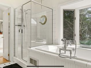 42 W Sheffield Rd, Great Barrington, MA 01230