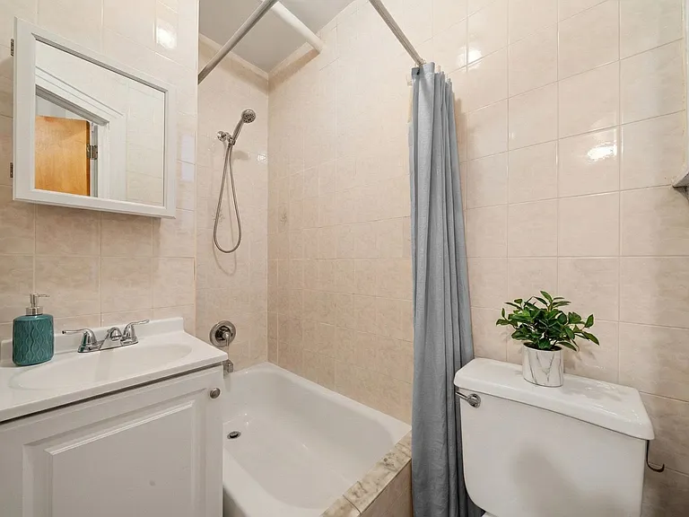 363 Edgecombe Ave #1 — Photo 4