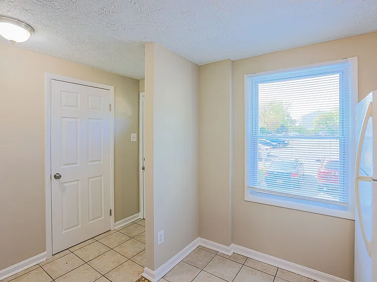2509 Merrick Ct — Photo 5