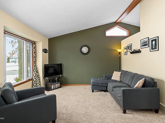 3rd image of 5456 Brittany Dr SE