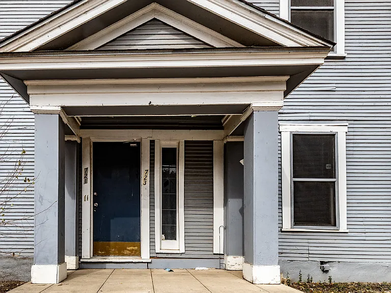 723 E Euclid Ave — Photo 8