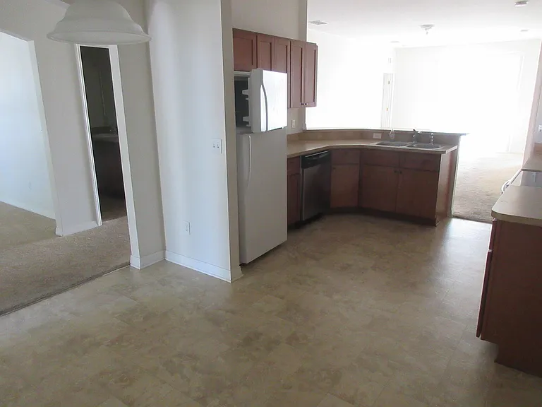 1211 Knollwood Dr — Photo 6