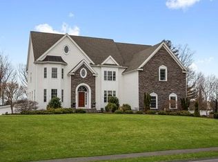 16 Connelly Hill Rd, Hopkinton, MA 01748