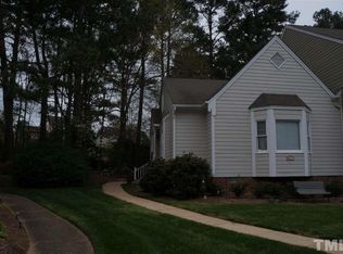 8421 Wycombe Ln, Raleigh, NC 27615