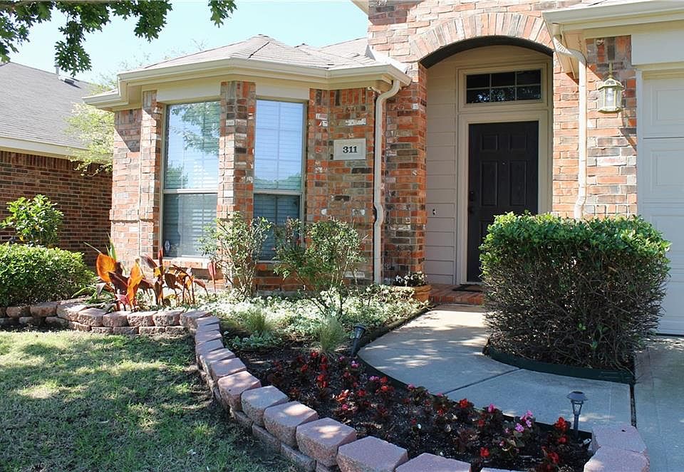 1st image of 311 Mulberry Dr