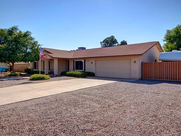3rd image of 11838 N 44th Ave