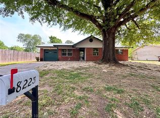 8223 Colony Ln, Fort Smith, AR 72908