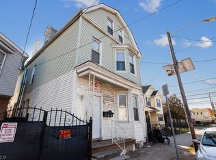 454 S 17th St, Newark, NJ 07103