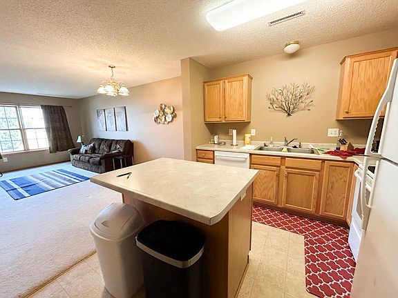 4th image of 2959 Monroe Dr NW