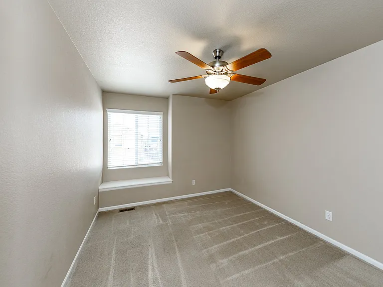6104 Hayfield Pl — Photo 31