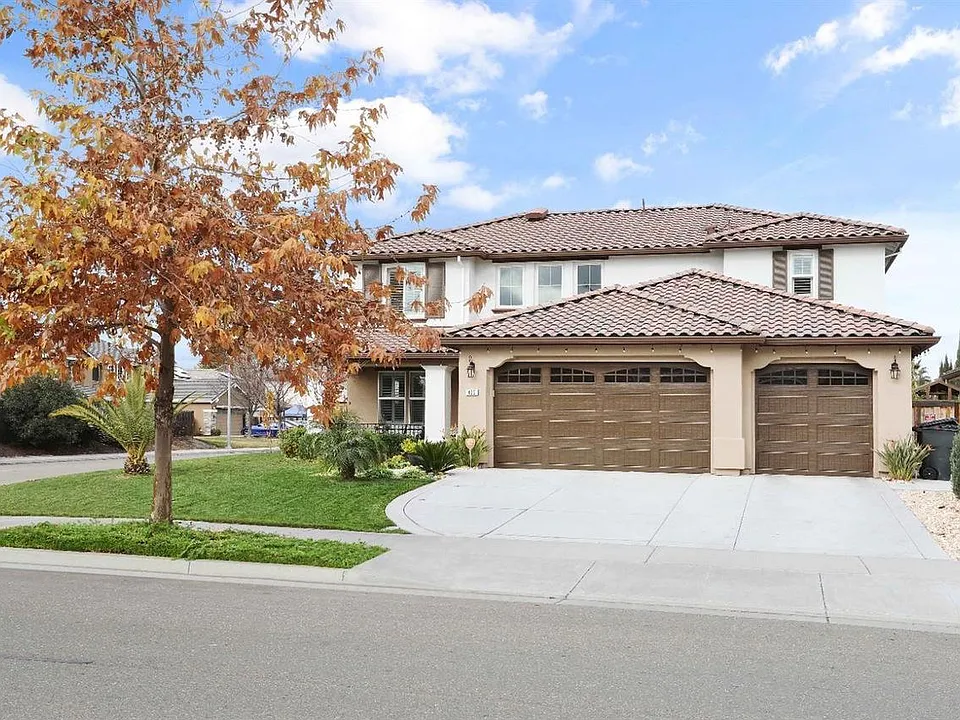 425 Glenbrook Dr