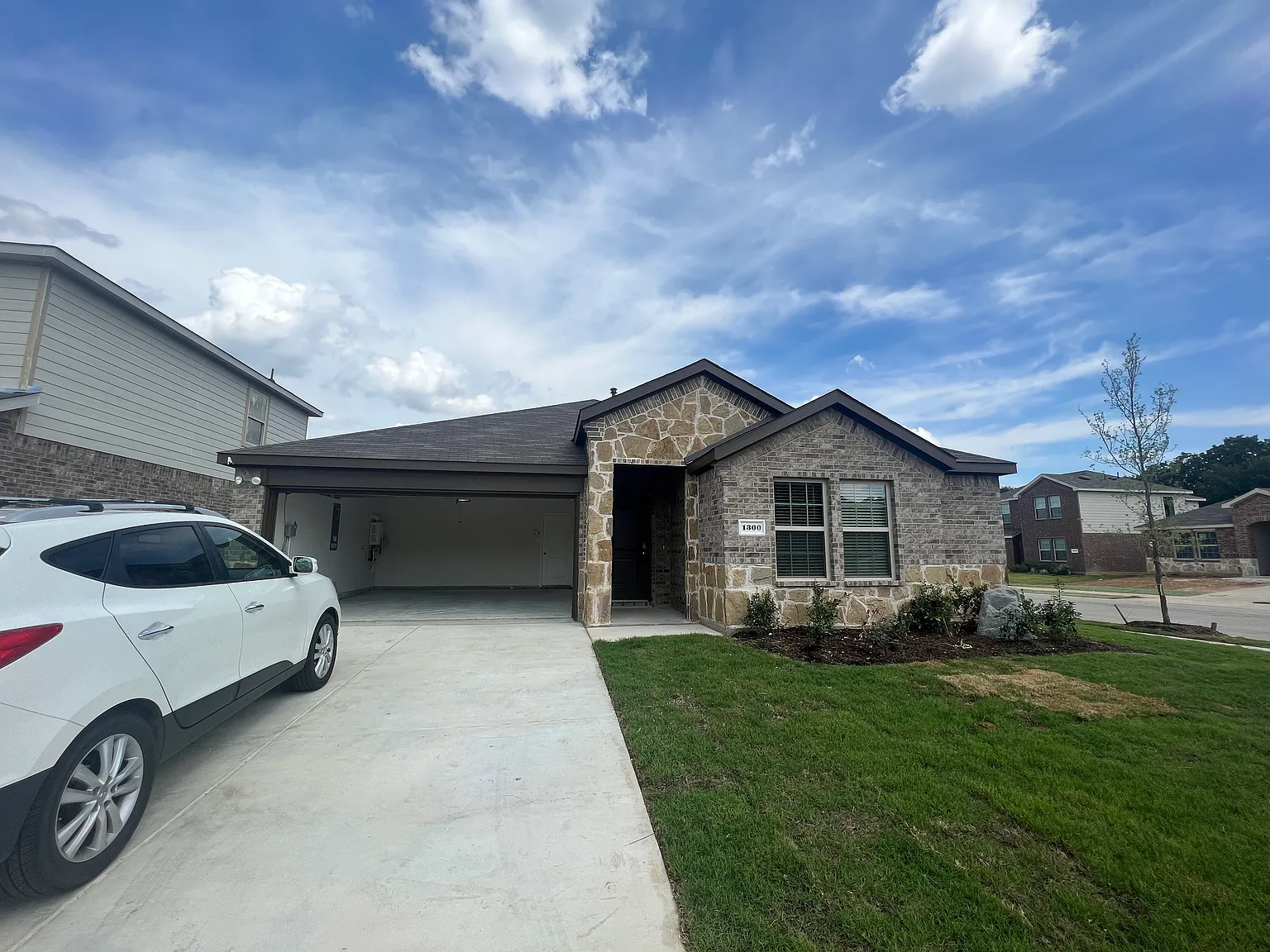 4 bed, 2200 sqft, $950 — Photo 4