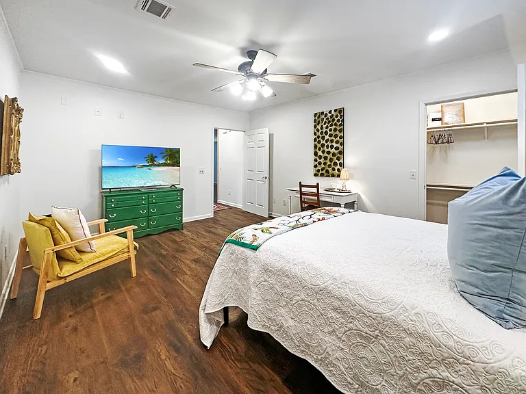 402 Wallace Dean Rd — Photo 14