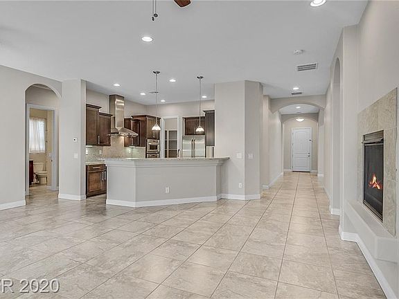 4th image of 75 Buckthorn Ridge Ct